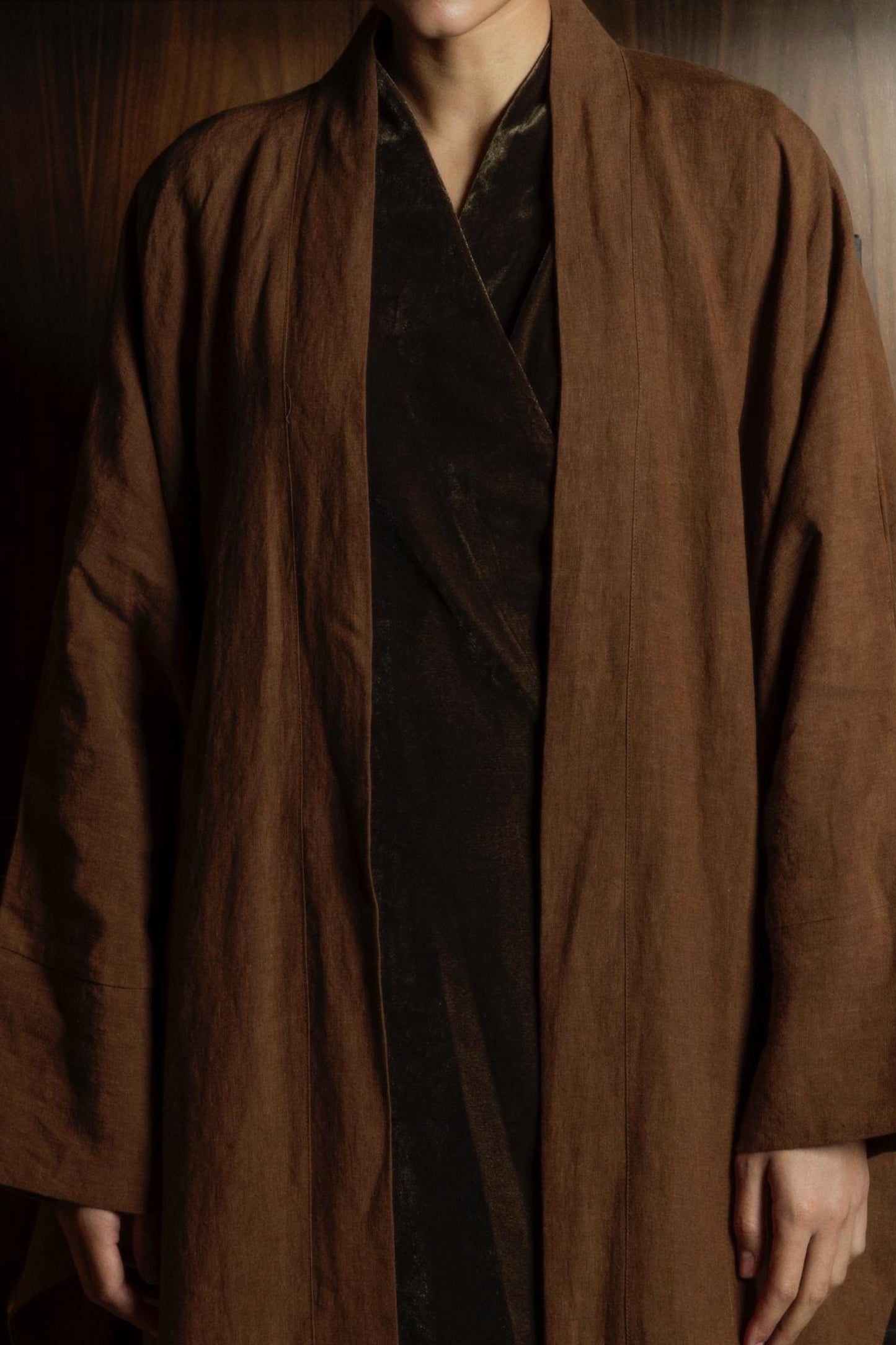 Linen Bisht With Velvet Wrap in Olive